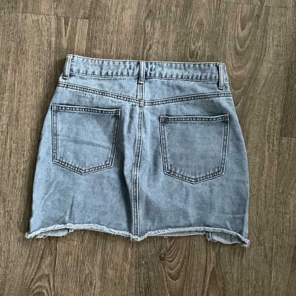 Forever 21 Skirt Women Large Light Blue Denim Raw Hem Frayed Boho Festival Mini - Picture 3 of 4